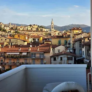 la-me-ca-intero-appartamento-in-centro-con-vista-sui-colli.it-lombardy.com/